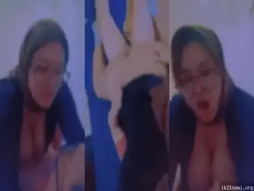 Bokep Jilbab Kacamata Tobrut Jilbab Basah Ngentot